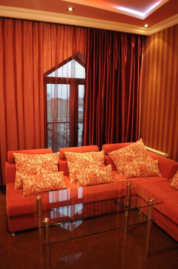 Hotel Apollon Jereván Kültér fotó