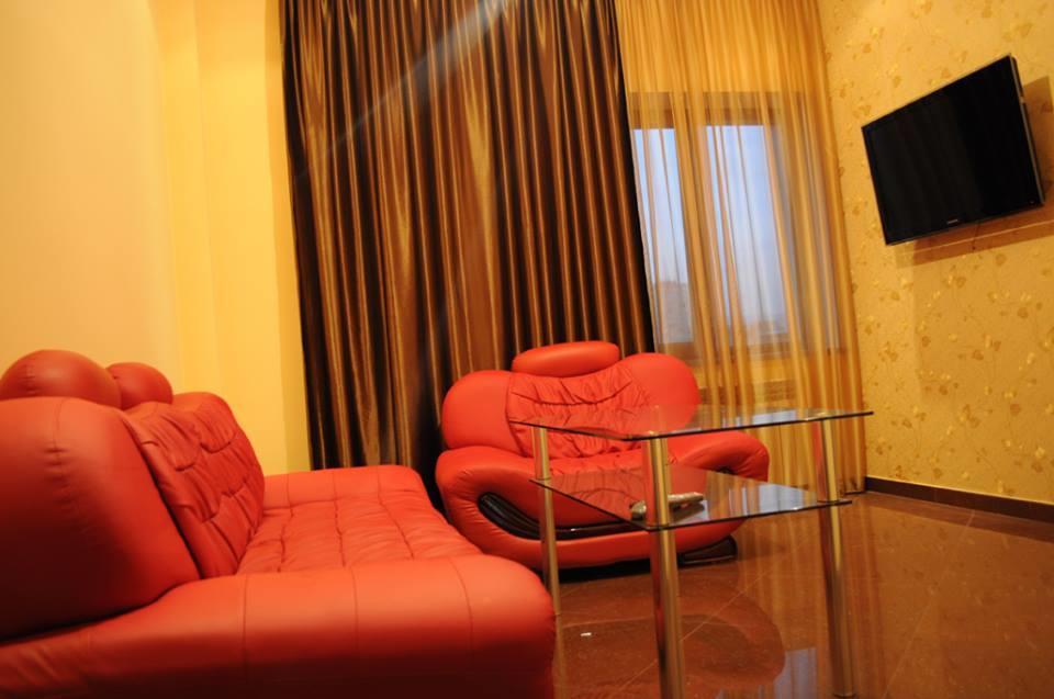 Hotel Apollon Jereván Kültér fotó